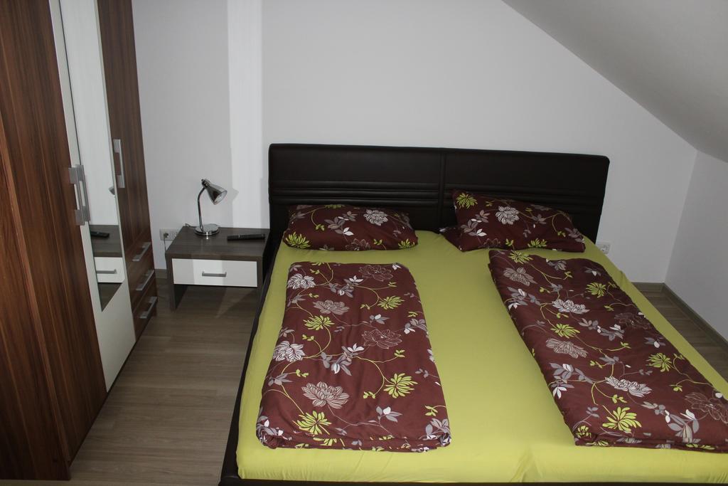 Apartments Andrea Kiel Zirndorf Esterno foto